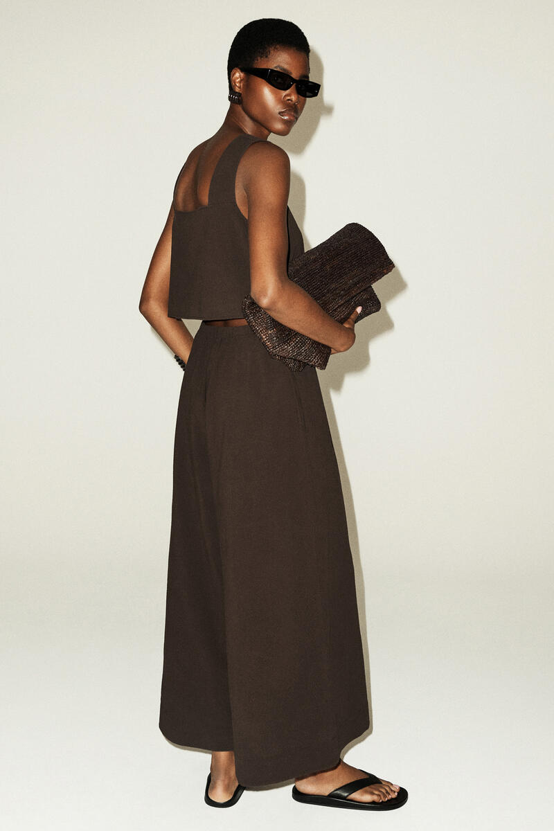 OPEN-BACK SEERSUCKER WIDE-LEG JUMPSUIT オープンバックワイドレッグ
