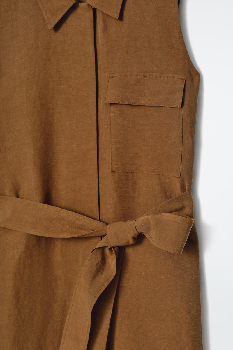 COS ノースリーブミディシャツワンピース