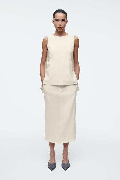 COS ポインテッドスエードミュール