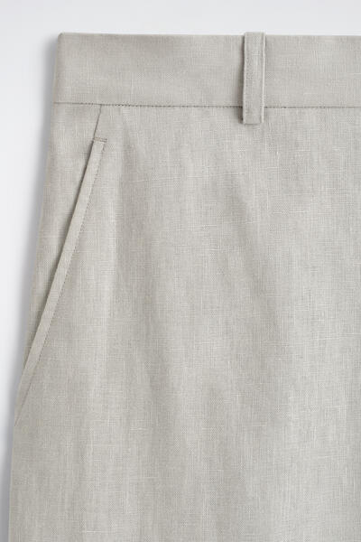 COS リラックスフィット リネンテーパードパンツ