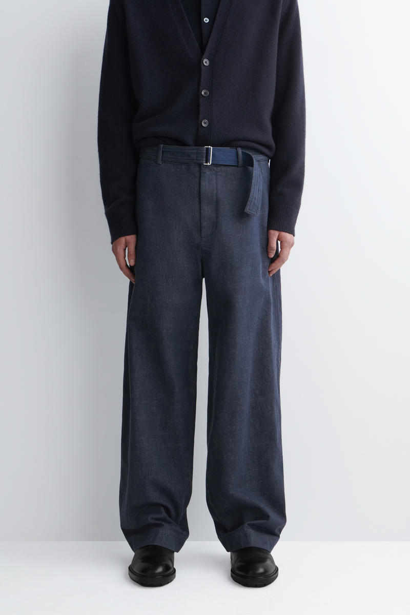 COS リラックスフィット ベルト付きデニムパンツ