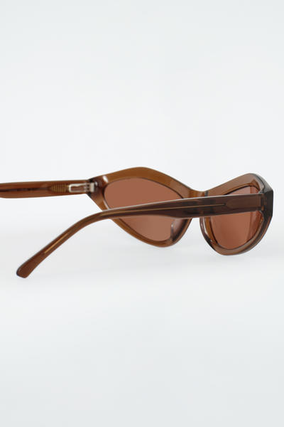 COS ANGULARキャットアイサングラス