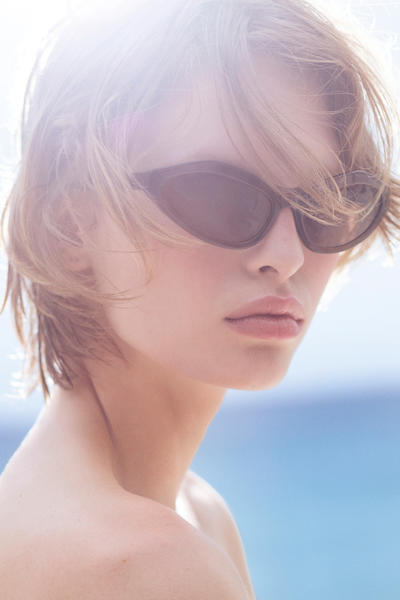 COS ANGULARキャットアイサングラス