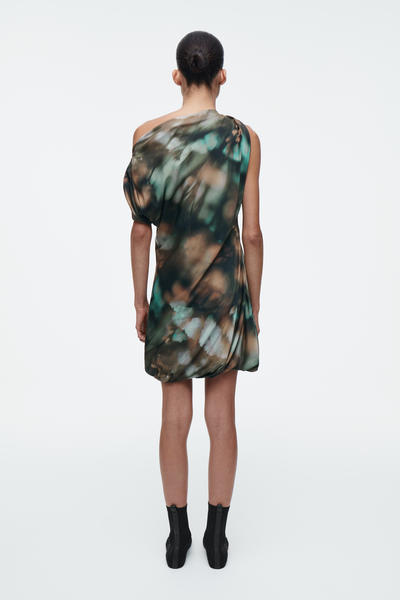 COS プリントドレープシルクワンピース