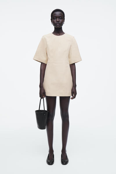 COS ミニバケットバッグ - レザー