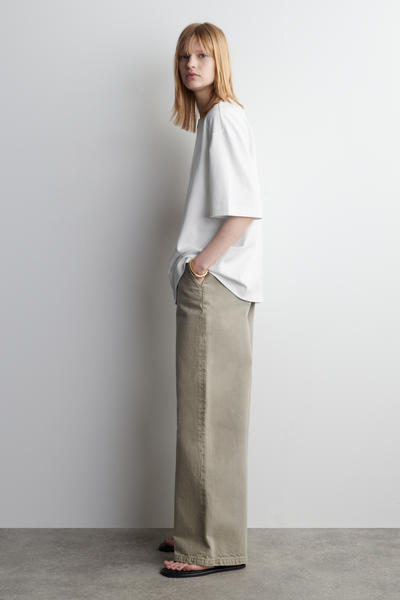 COS オーバーサイズTシャツ