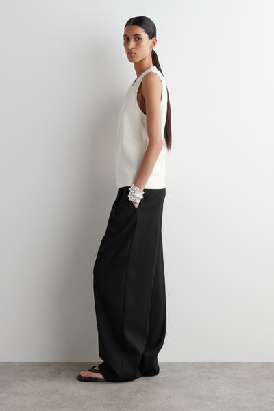 COS ギャザーコットンタンクトップ