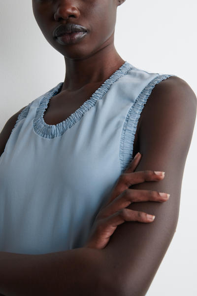 COS ギャザーコットンタンクトップ