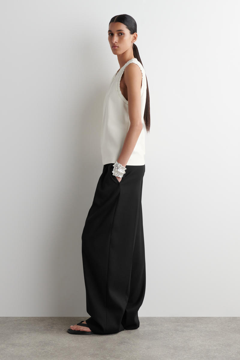 COS ギャザーコットンタンクトップ