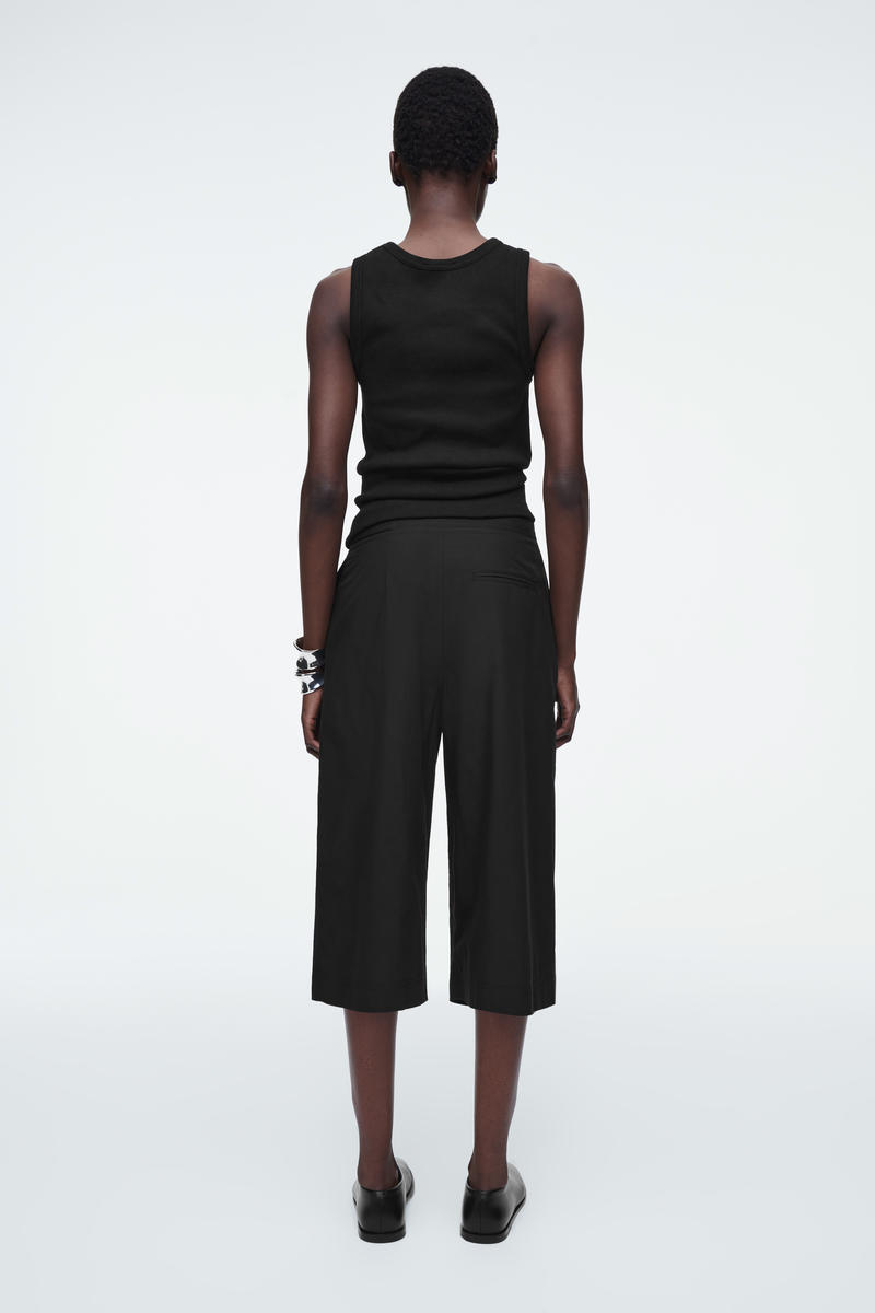 BELTED WRAP-FRONT COTTON SHORTS ベルト付きラップフロントショート