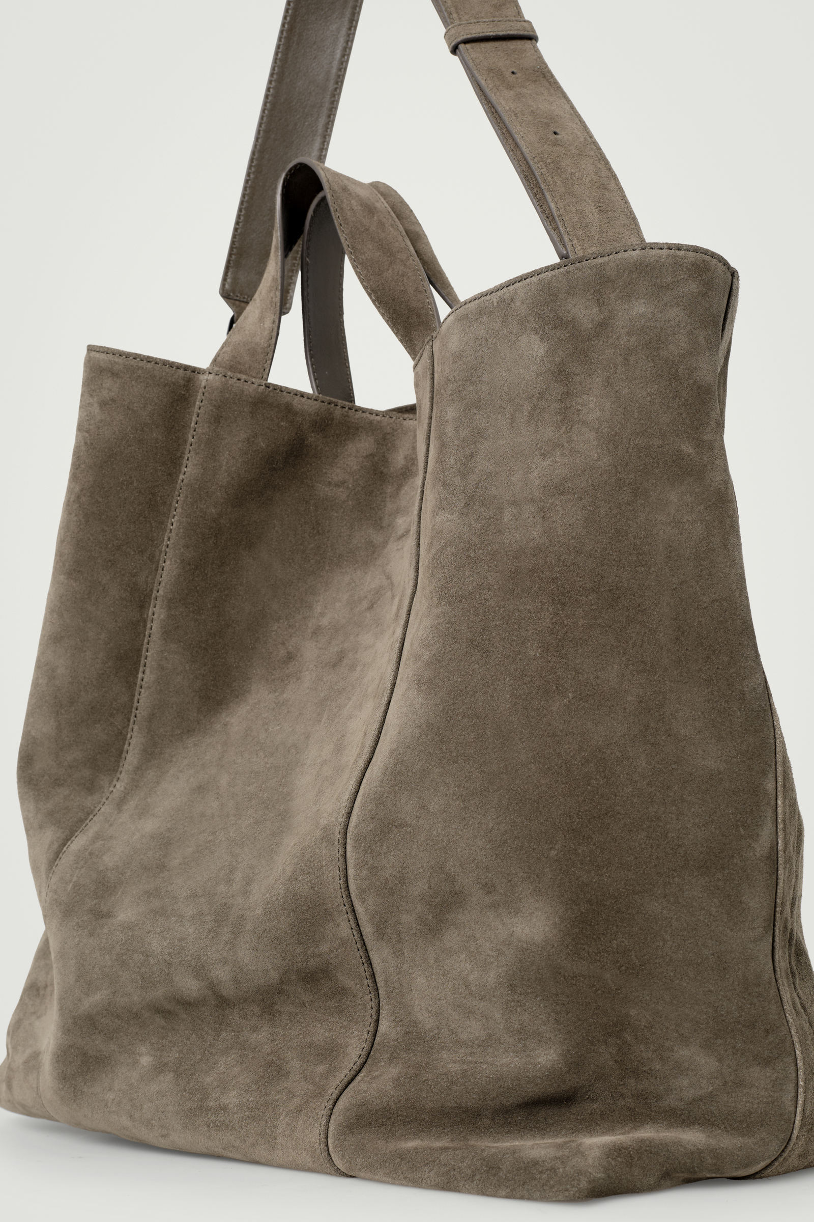 CONVERTIBLE TOTE BAG - SUEDE コンバーチブルトートバッグ - スエード