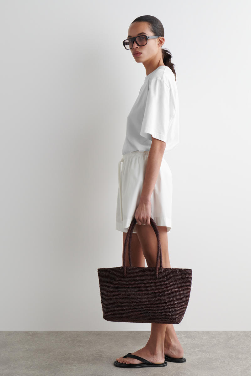 COS ドローストリング コットンショートパンツ