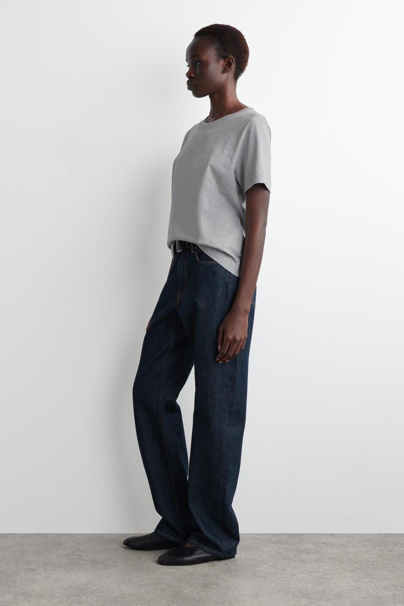 COS クルーネックコットンTシャツ