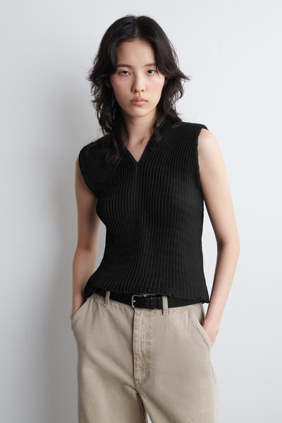 THE ELONGATED SLEEVELESS BLAZER エロンゲイテッドノースリーブ