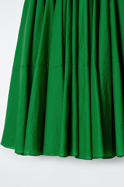 COS サークルカットミディスカート