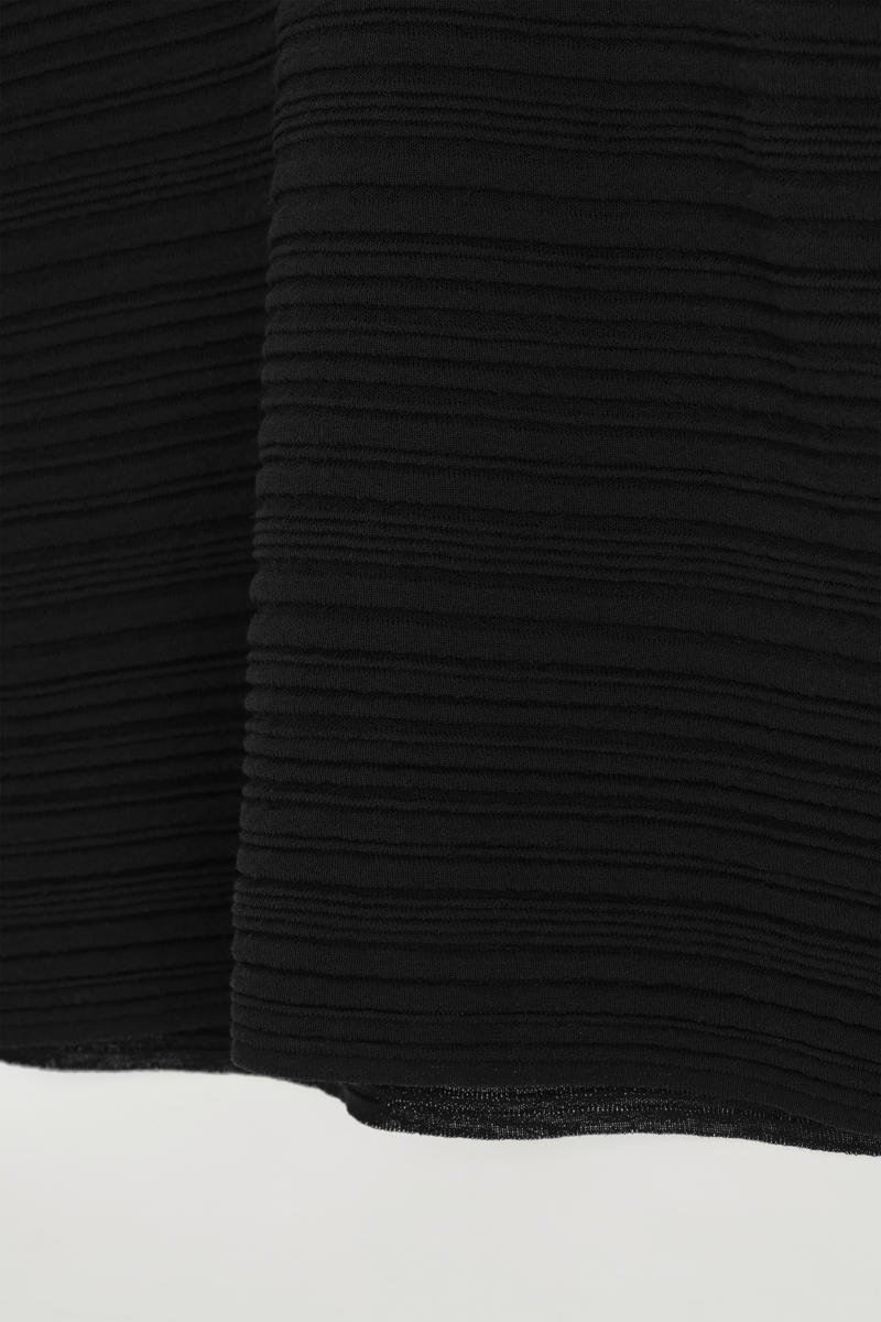 COS ストライプニットTシャツ