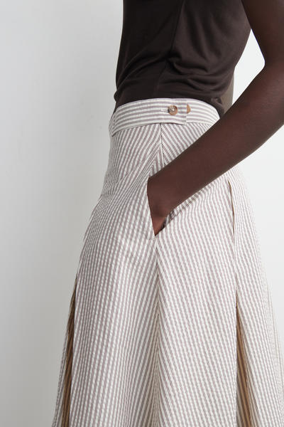 COS ストライプ柄Aラインミディスカート