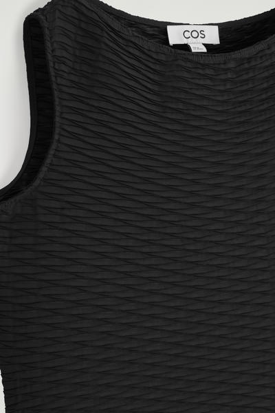 COS ボリュームプリーツミディドレス