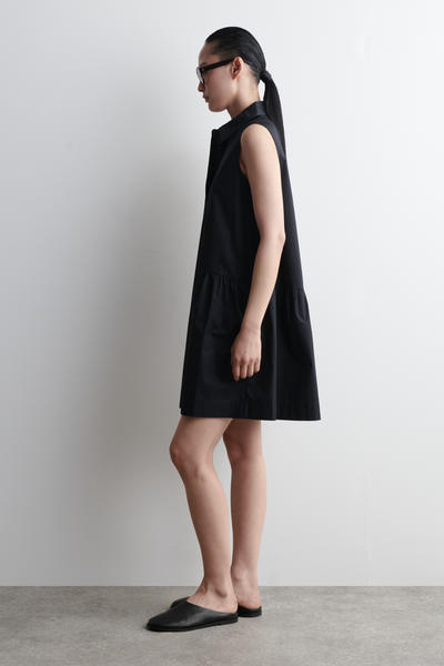 COS ノースリーブミニシャツドレス