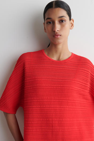 COS ストライプニットミディワンピース