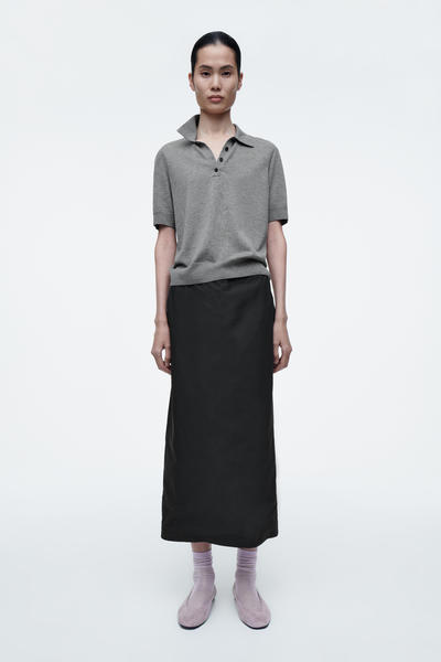 COS シアーリブウールソックス