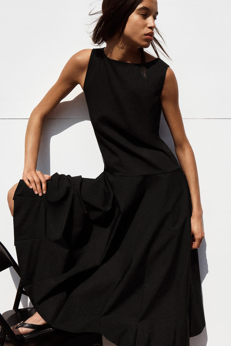 COS ボートネックコットンAラインミディワンピース