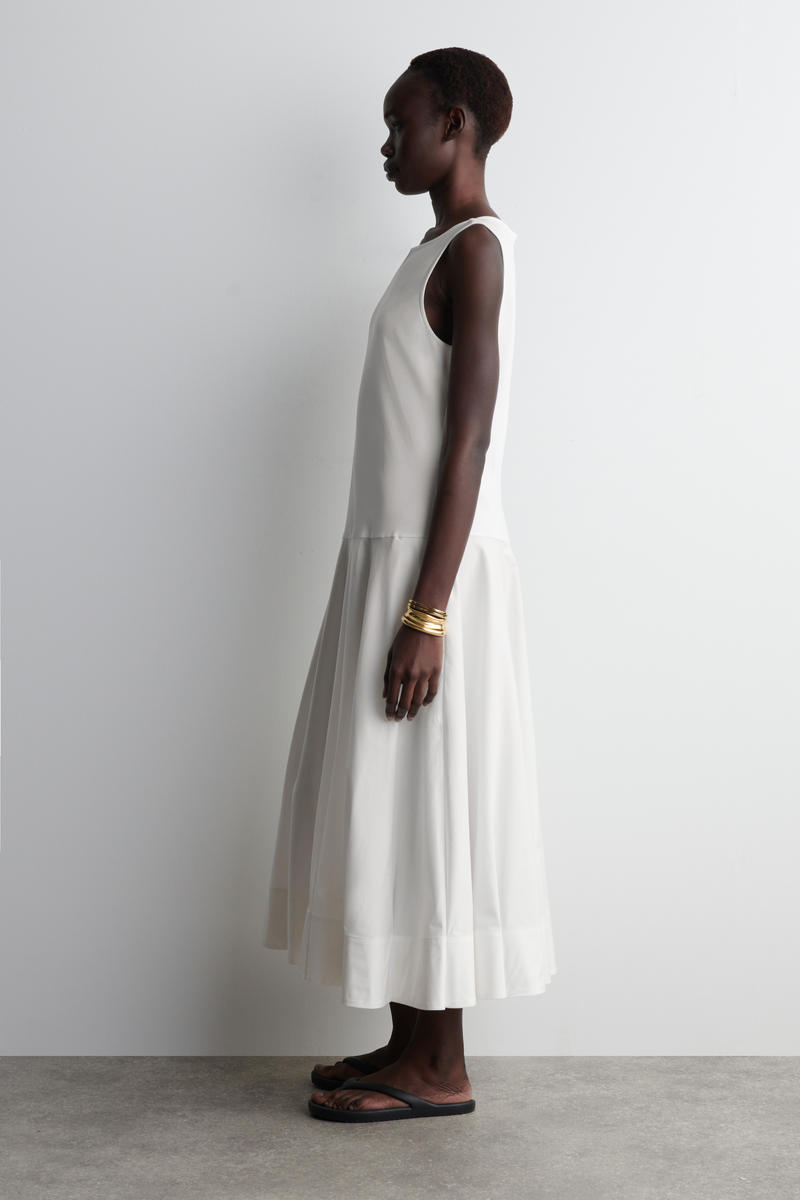 COS ボートネックコットンAラインミディワンピース