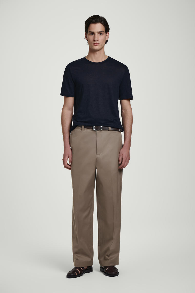 COS リネンTシャツ