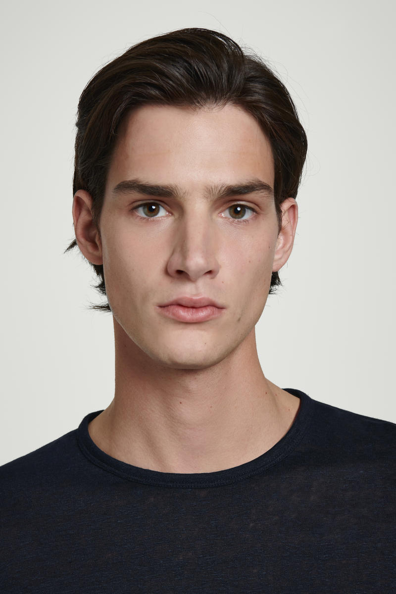 COS リネンTシャツ