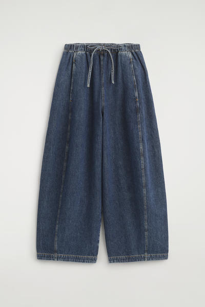 COS リラックスフィット バレルレッグドローストリングデニムパンツ