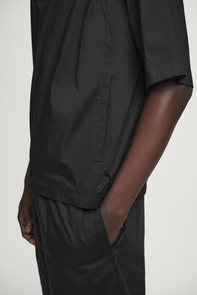 COS コットンポップオーバー半袖シャツ