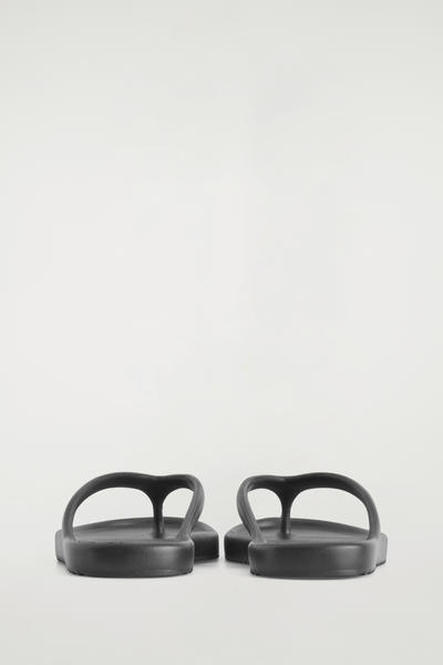 COS EVAビーチサンダル