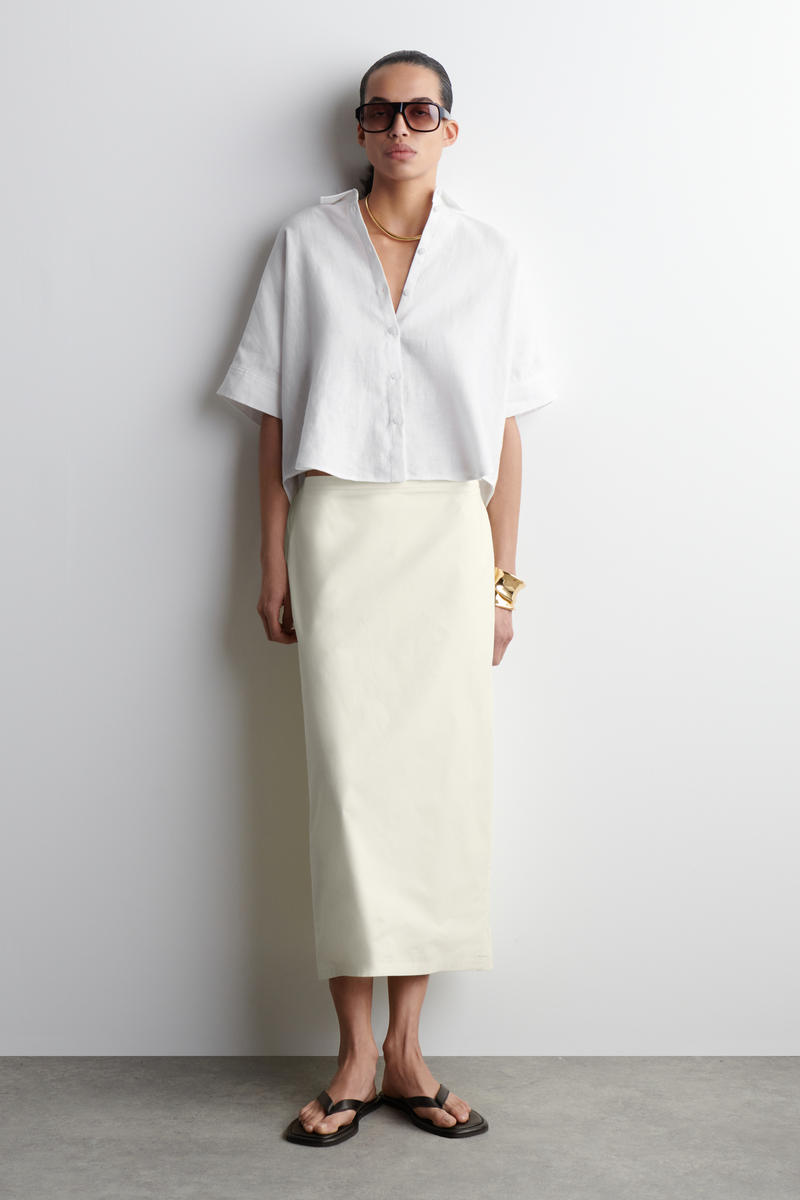 COS ボクシー半袖リネンシャツ