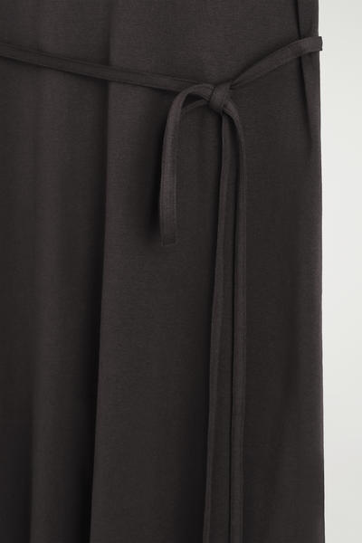 COS ベルト付きミディTシャツドレス