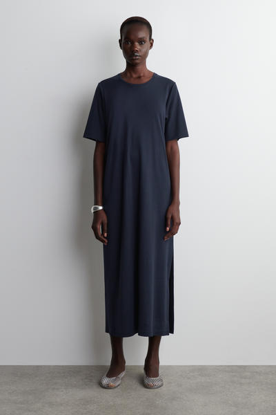 COS ベルト付きミディTシャツドレス