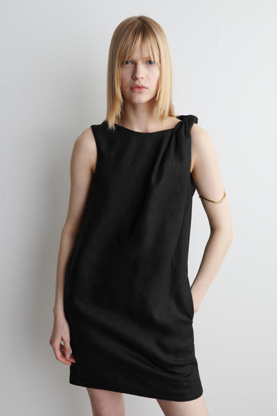 COS ツイストディテール リネン ミニドレス