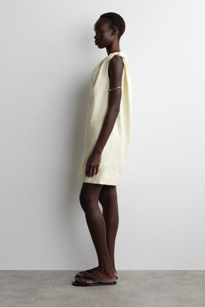 COS ツイストディテール リネン ミニドレス