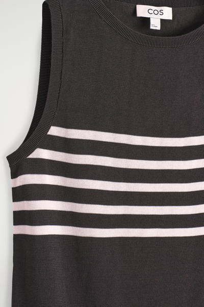 COS ストライプニットタンクトップ