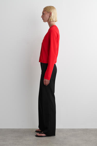 COS ニットコットンVネックカーディガン