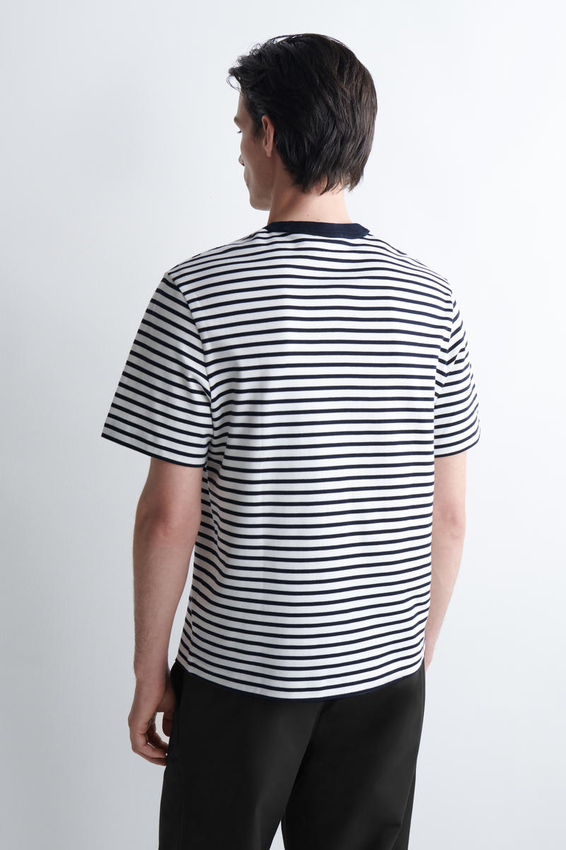 COS コットンクルーネックTシャツ