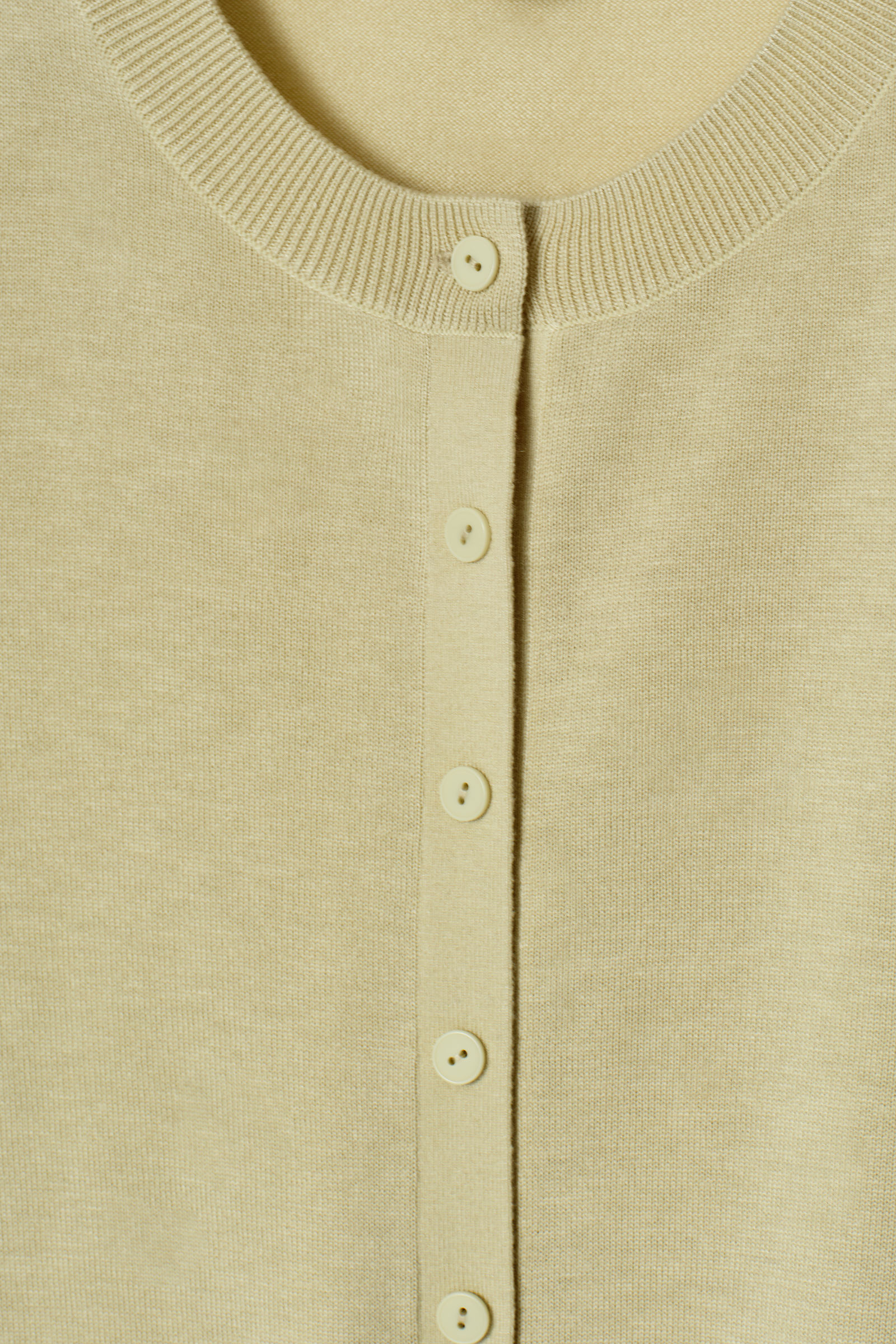 SHORT-SLEEVED MERINO WOOL-BLEND CARDIGAN メリノウールブレンド半袖 