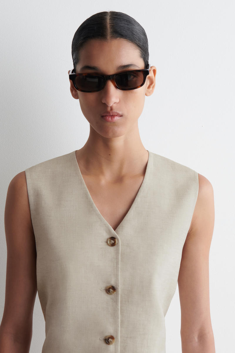 COS ボタン付きリネンミニドレス