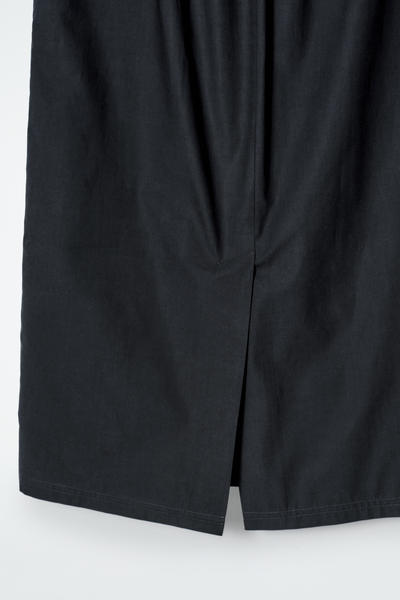 COS コットンドローストリングミディスカート