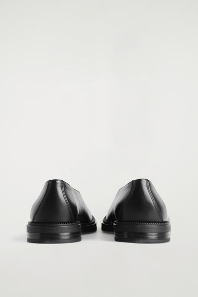 COS チャンキーレザーシューズ