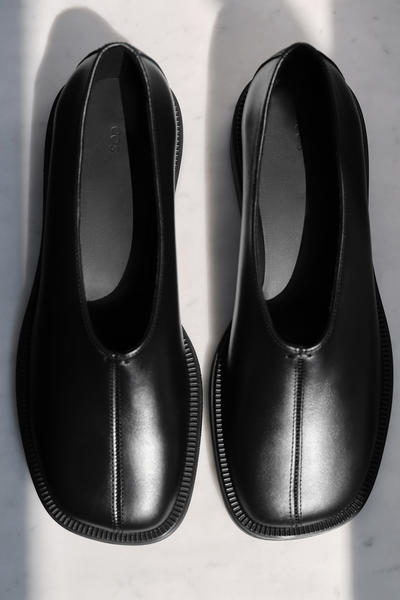 COS チャンキーレザーシューズ