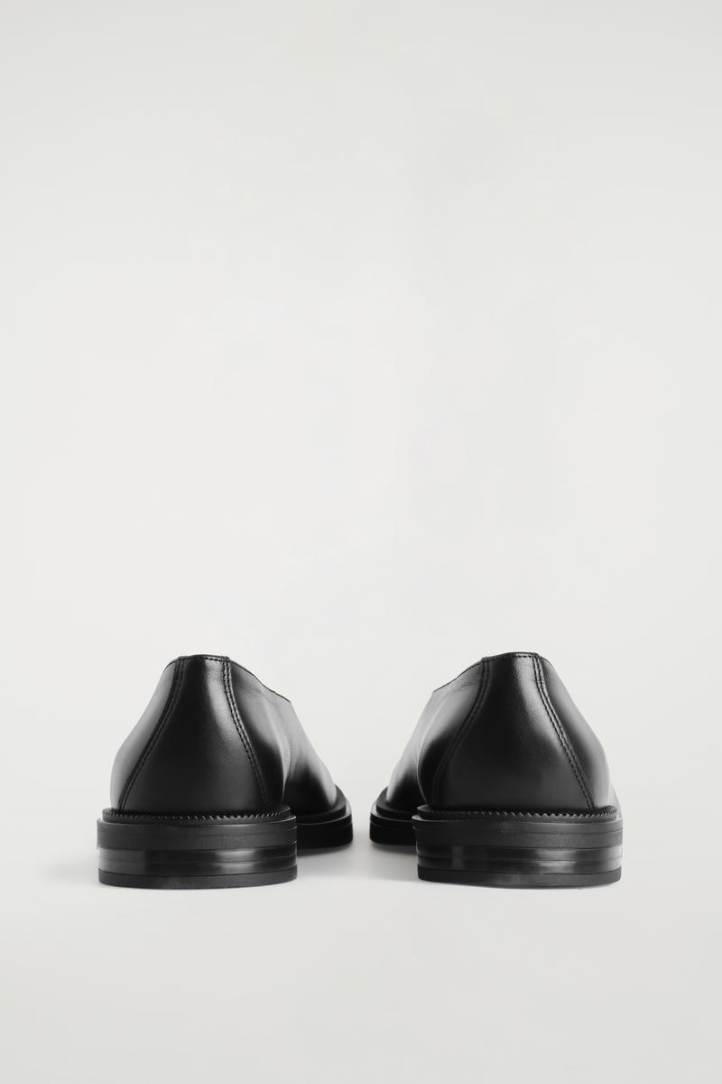 COS チャンキーレザーシューズ