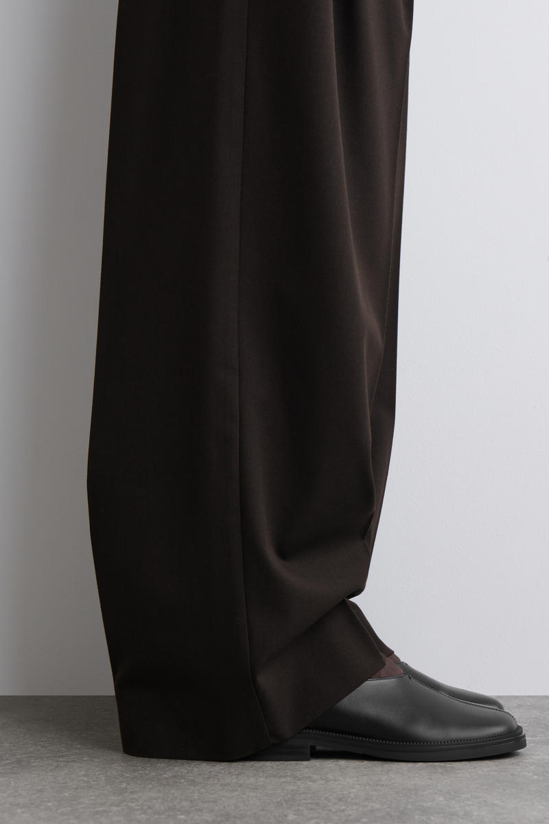 COS チャンキーレザーシューズ