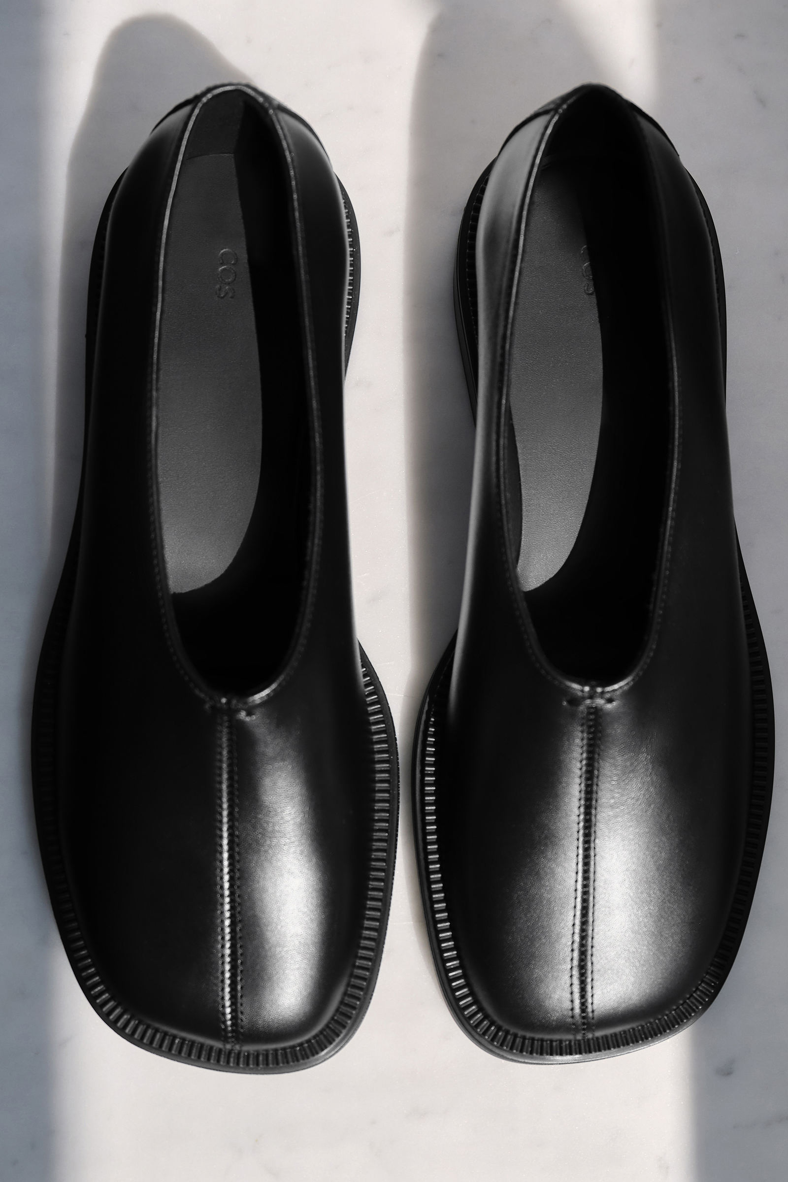 本日まで✩限定値下げ【未使用品】 COS チャンキー レザー シューズ CHUNKY LEATHER SHOES チャンキーレザーシューズ｜COS コス 公式