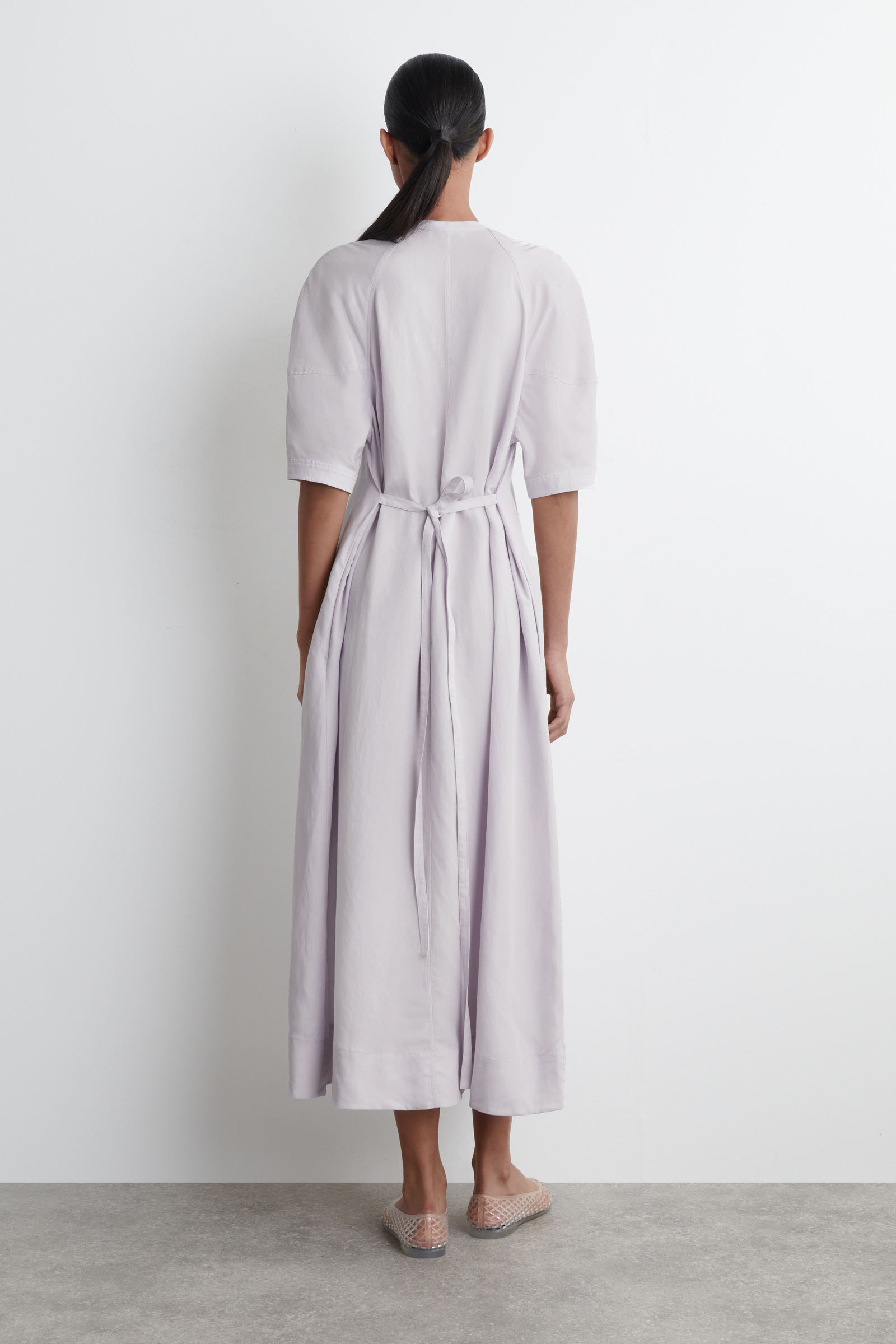 TIE-DETAIL LINEN-BLEND MIDI DRESS タイディテールリネンブレンド 
