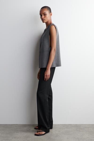 COS ダブルフェイスウールハイブリッドベスト